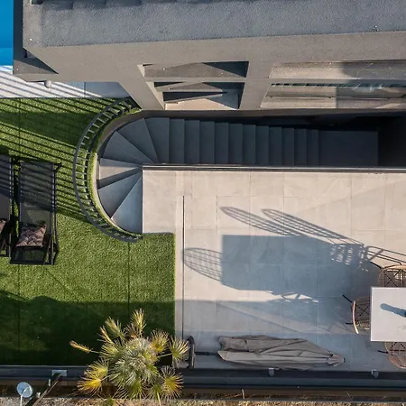 Ria, 4 Bedrooms With Private Pool & Sea View