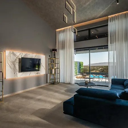 Ria, 4 Bedrooms With Private Pool & Sea View Kokkini Hani